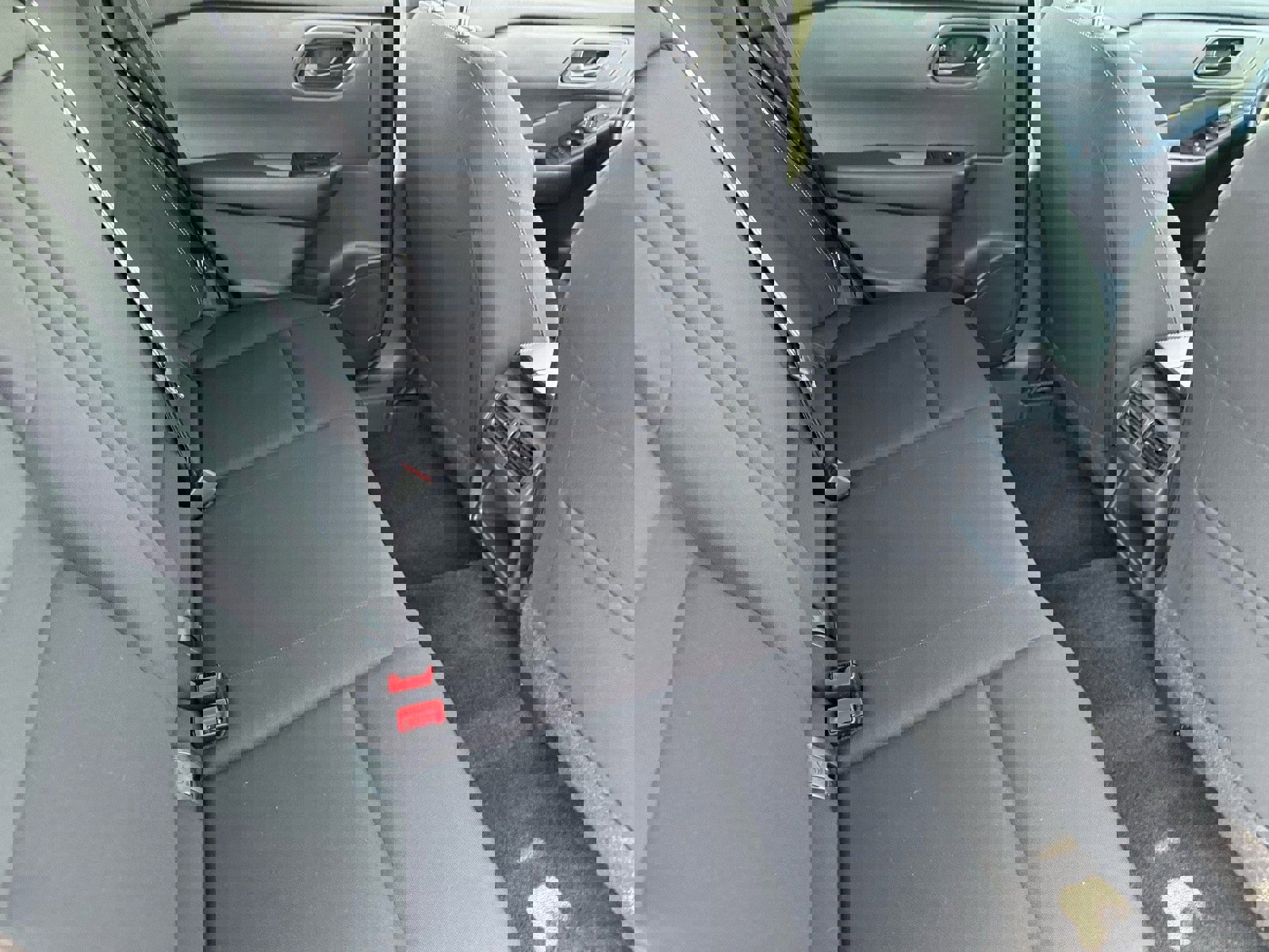 Used 2025 Nissan Rogue S image 15