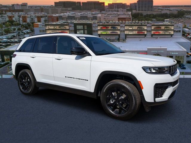New 2026 Jeep Grand Cherokee Altitude RWD image 1