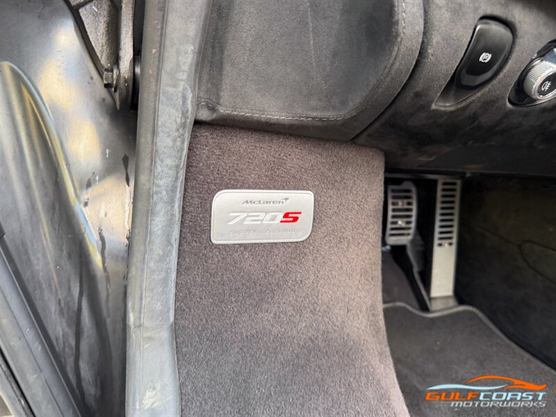 Used 2022 McLaren 720S Performance RWD image 24