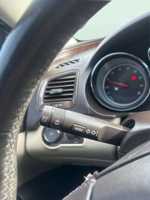 Used 2012 Buick Regal Leather FWD image 22