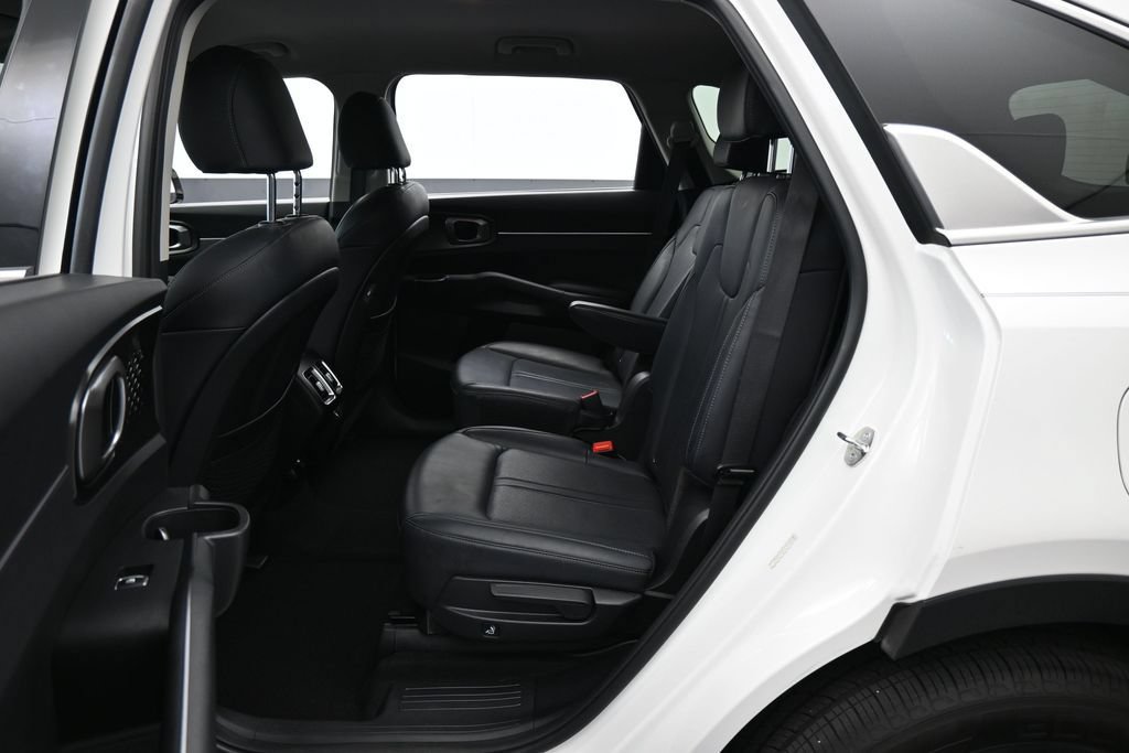 Used 2023 Kia Sorento EX FWD image 31