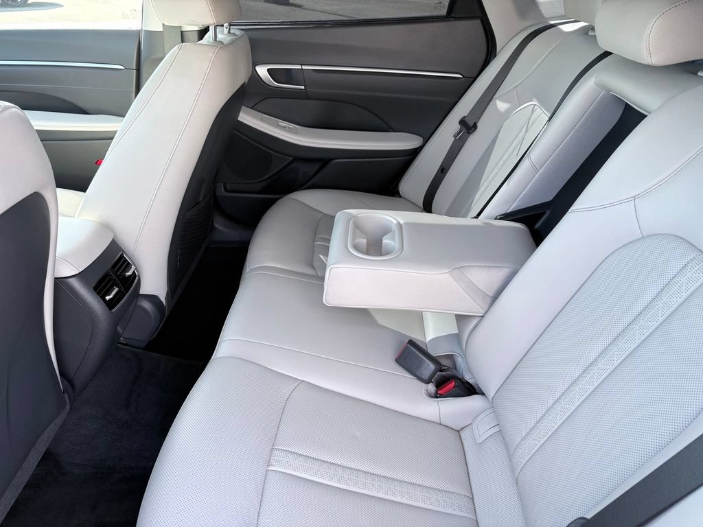 Used 2025 Hyundai Sonata Limited FWD image 7