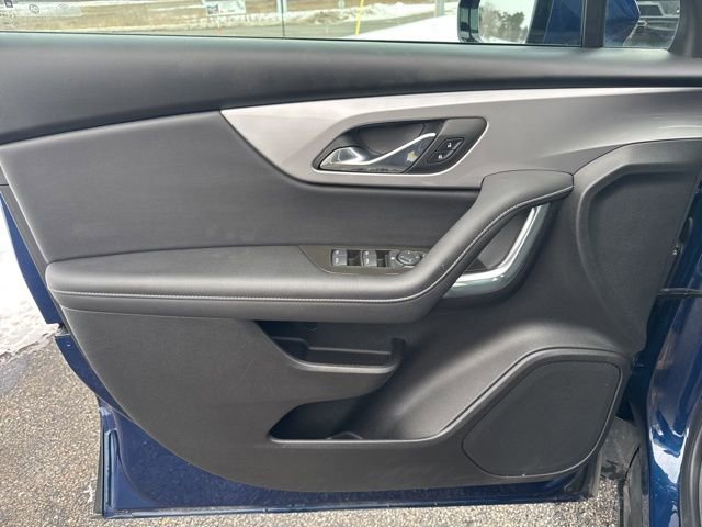 Used 2023 Chevrolet Blazer LT w/ Driver Confidence Package image 11