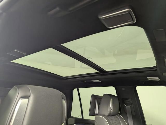 Used 2025 Cadillac Escalade V w/ LPO, Floor Liner Package image 32