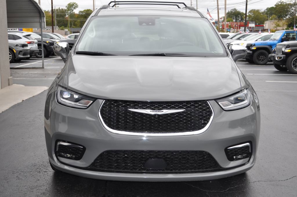 Used 2022 Chrysler Pacifica Limited image 5