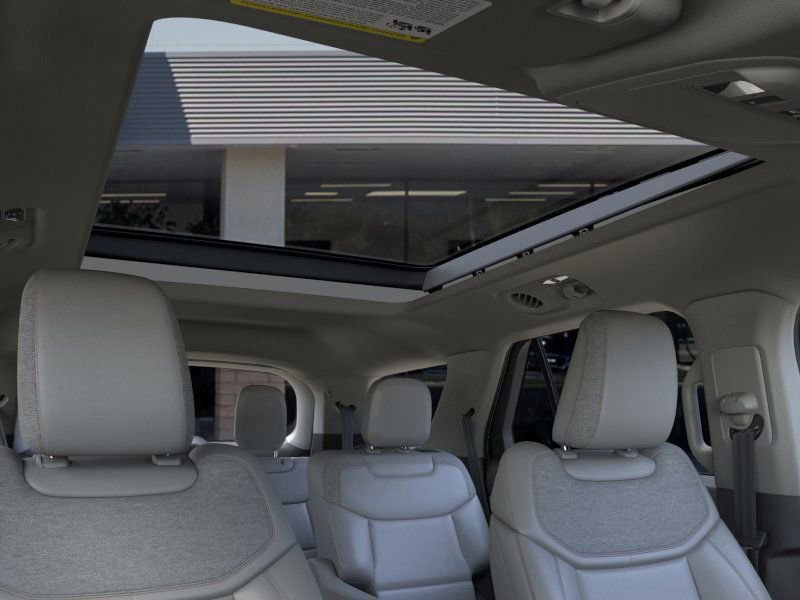 New 2026 Ford Explorer Active w/ Active Comfort Package image 22