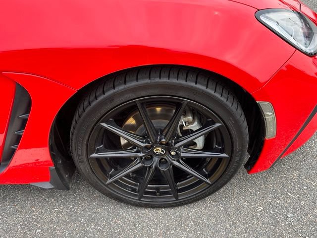 Used 2022 Toyota GR86 Premium w/ ALL Weather Mat Package (TMS) RWD image 12