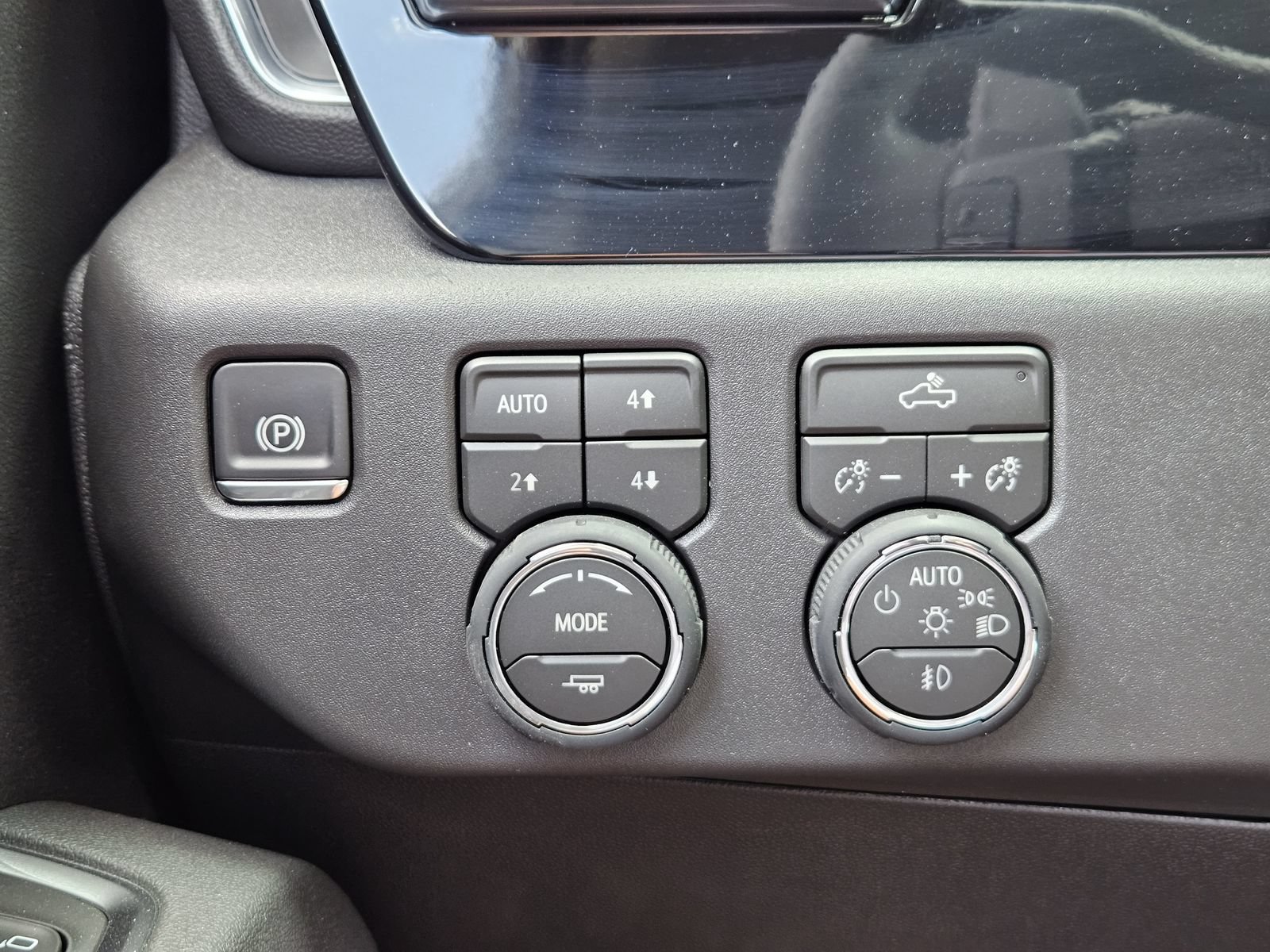 New 2026 Chevrolet Silverado 1500 LT Trail Boss w/ Convenience Package II AWD/4WD image 24