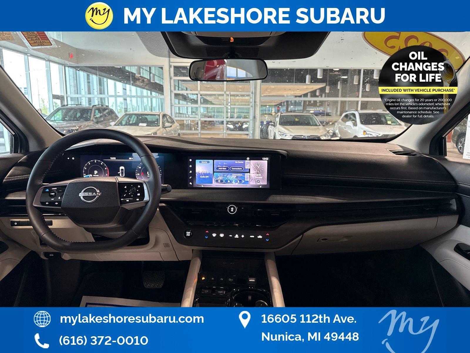 Used 2025 Nissan Murano SV AWD/4WD image 13