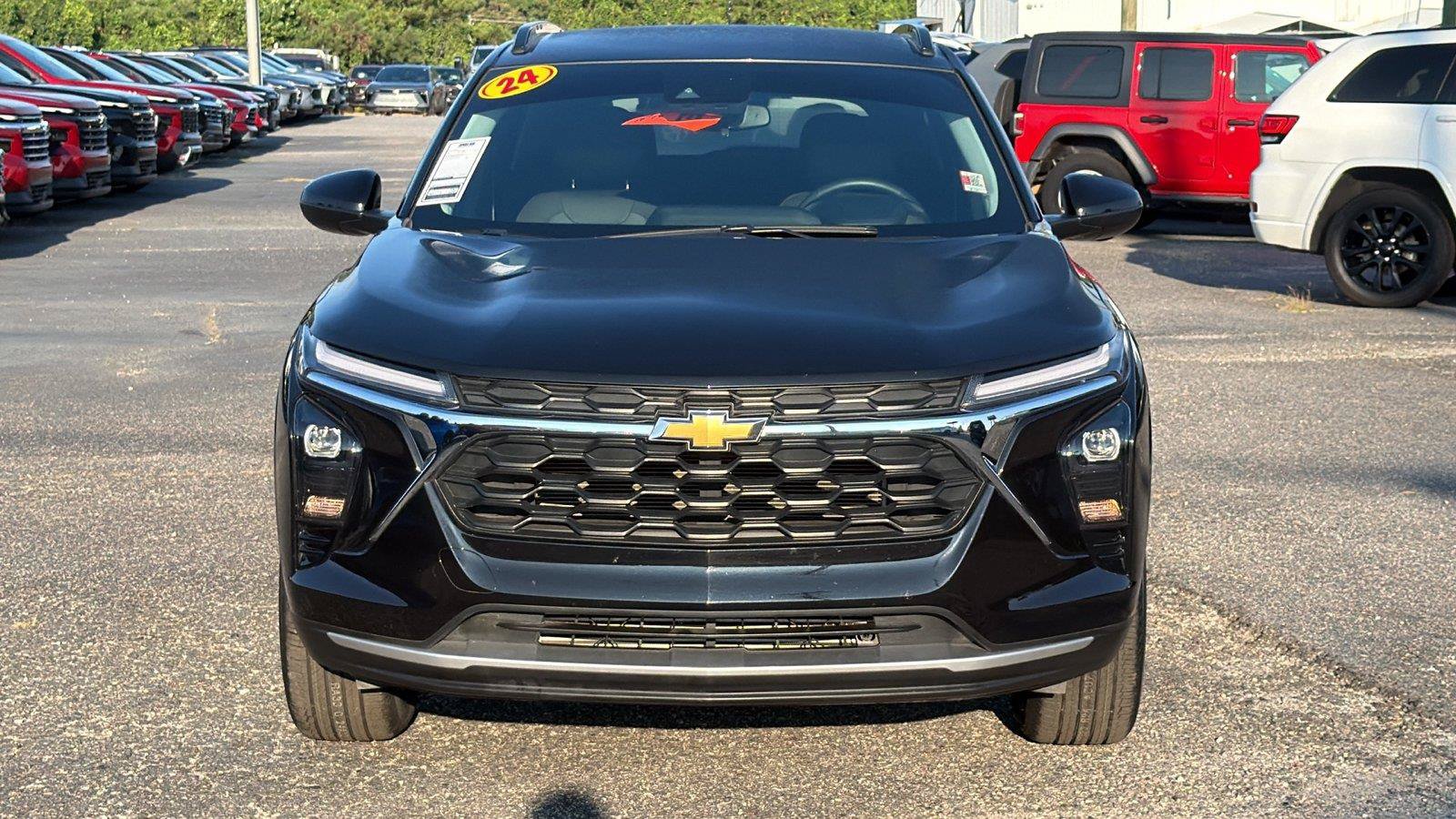 Used 2024 Chevrolet Trax LT w/ Driver Confidence Package FWD video 2
