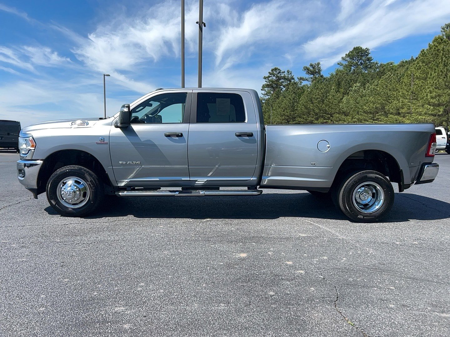Used 2024 RAM 3500 Big Horn AWD/4WD image 8