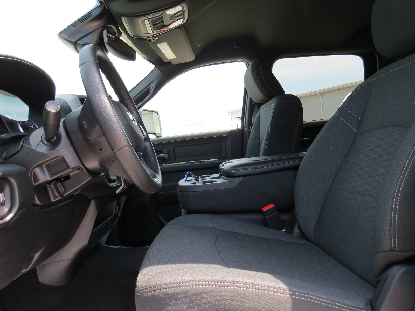 New 2026 RAM 3500 Tradesman AWD/4WD image 15