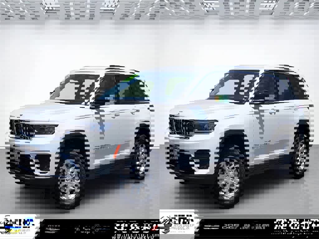 Used 2023 Jeep Grand Cherokee Laredo