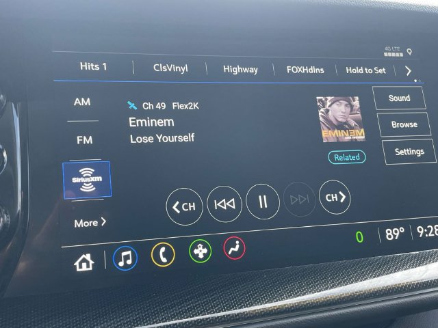 Used 2022 Buick Envision Essence w/ Safety Package FWD image 27