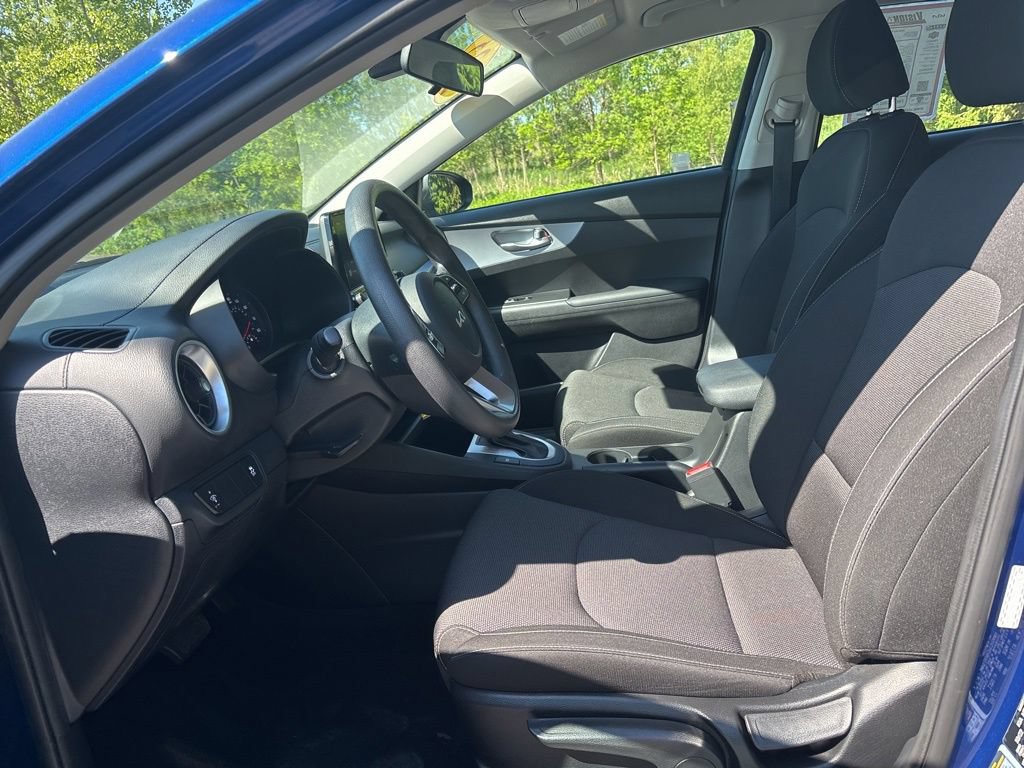 Certified 2023 Kia Forte LXS FWD image 12