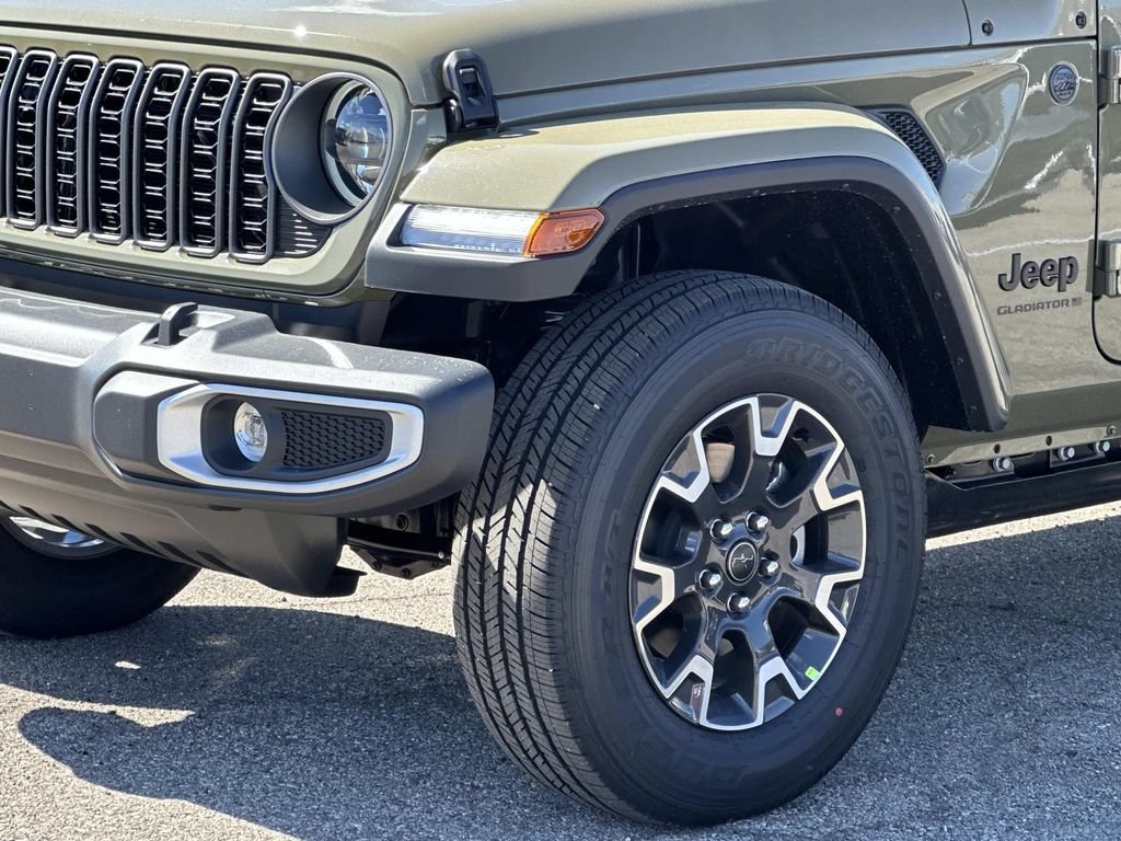 New 2026 Jeep Gladiator Sport AWD/4WD image 7