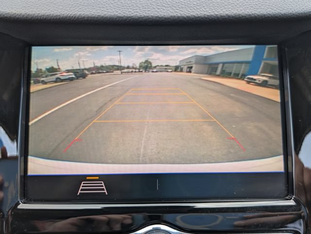 Used 2022 Chevrolet Trax LT w/ Driver Confidence Package AWD/4WD image 23