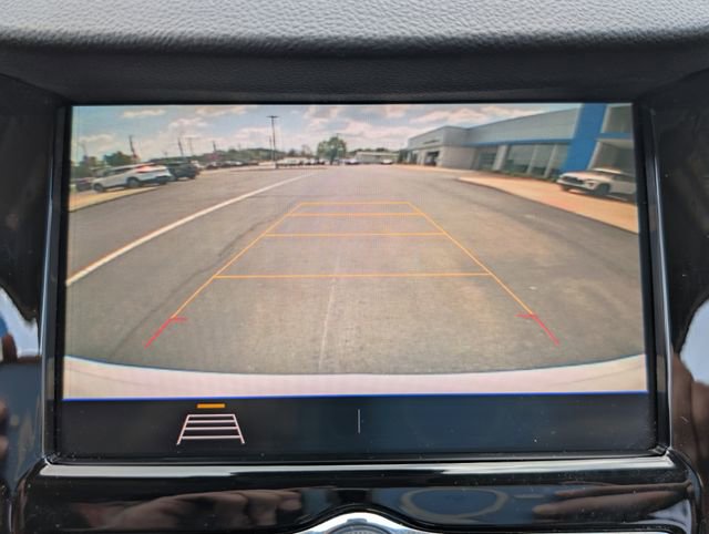 Used 2022 Chevrolet Trax LT w/ Driver Confidence Package AWD/4WD image 23