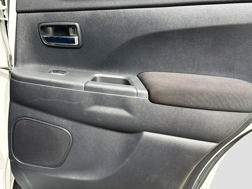 Used 2021 Mitsubishi Outlander Sport LE image 30