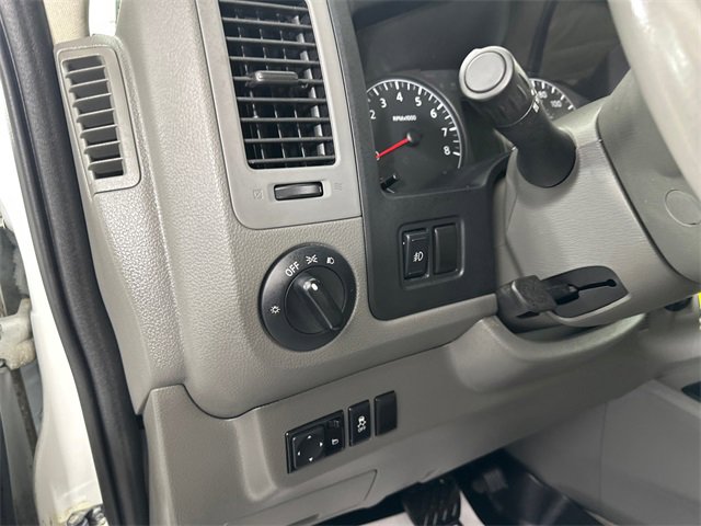 Used 2019 Nissan NV 3500 SL image 18