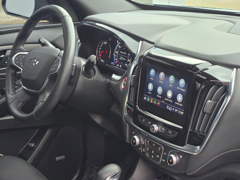 Certified 2024 Chevrolet Traverse Premier w/ Redline Edition image 7