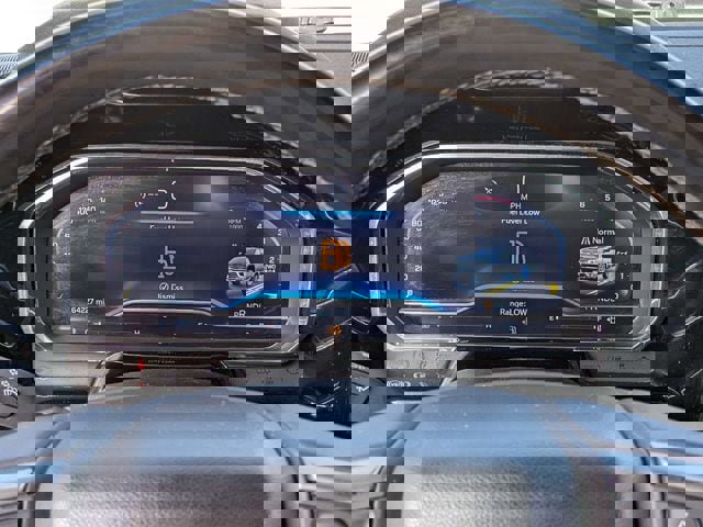 Used 2024 Chevrolet Silverado 2500 LT w/ Convenience Package image 27