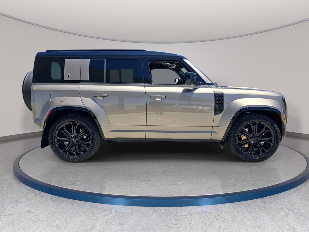 New 2026 Land Rover Defender 110 OCTA AWD/4WD image 4
