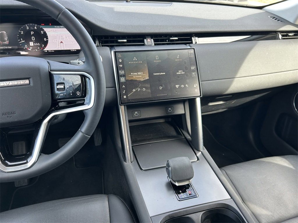 Used 2024 Land Rover Discovery Sport S image 20