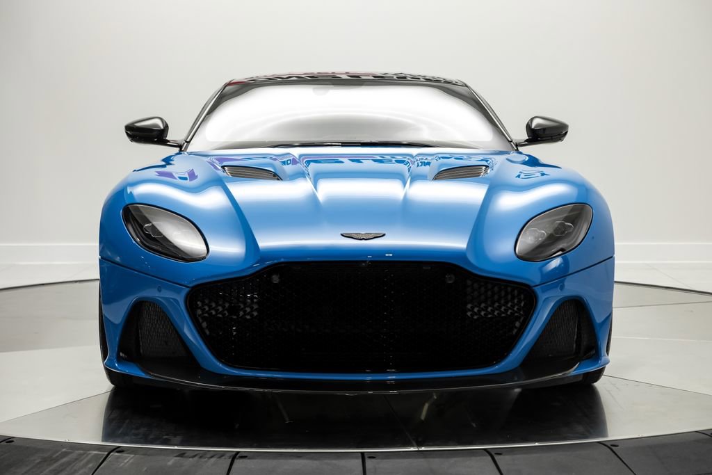 Used 2022 Aston Martin DBS Superleggera RWD image 2