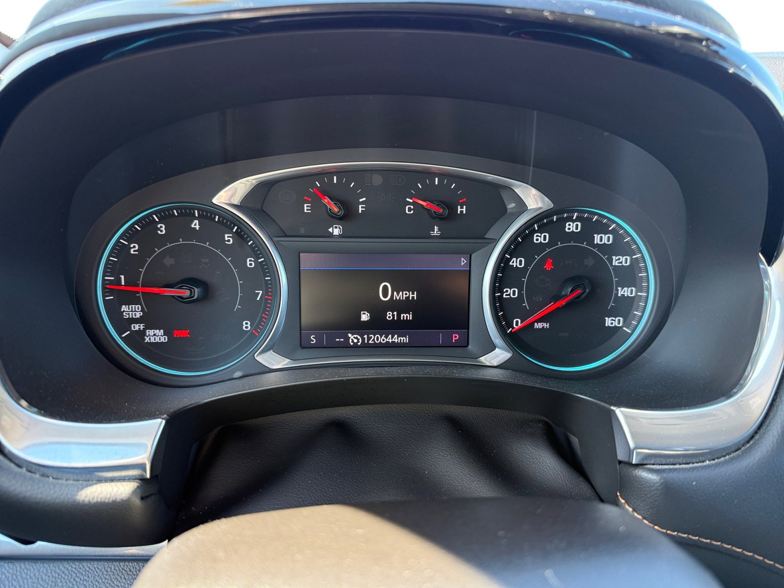 Used 2021 Chevrolet Traverse LT image 11