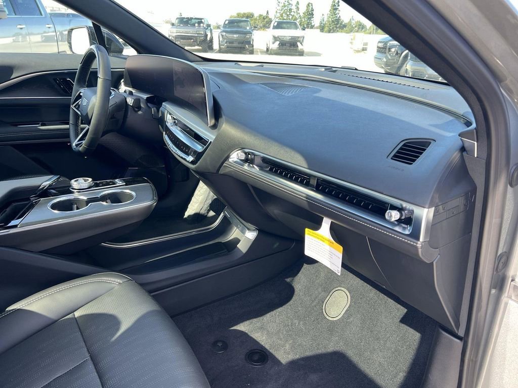 New 2026 Cadillac Lyriq Sport image 34