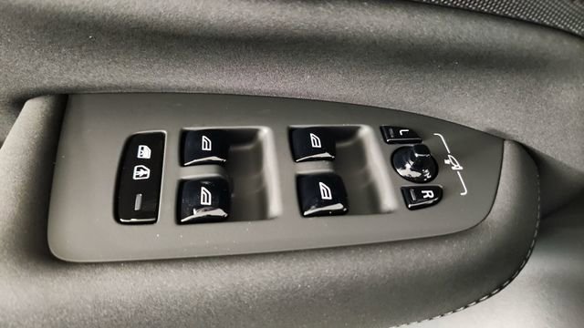 New 2026 Volvo XC90 T8 Ultra w/ Protection Package AWD/4WD image 10