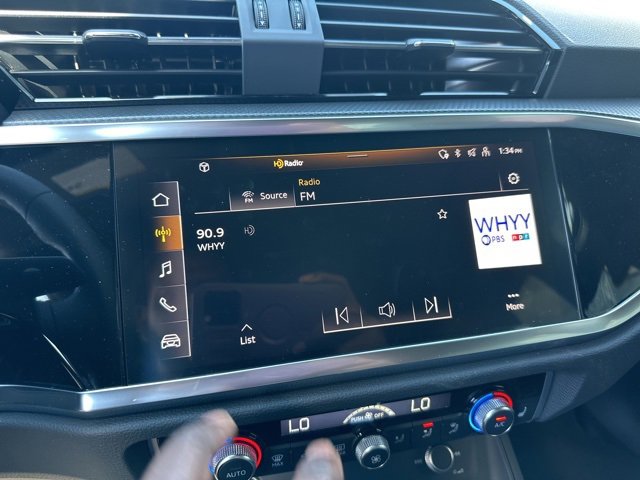 New 2025 Audi Q3 2.0T Premium image 23