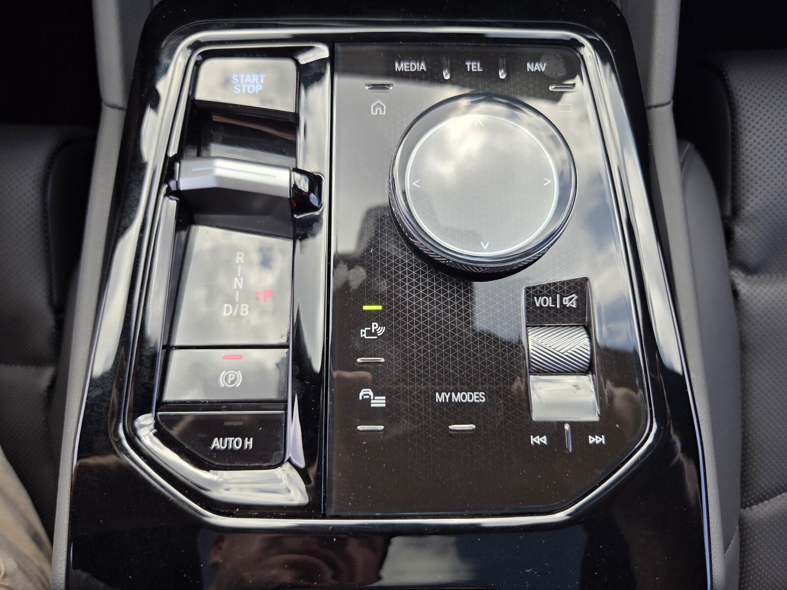 New 2025 BMW i5 M60 w/ Premium Package AWD/4WD image 24