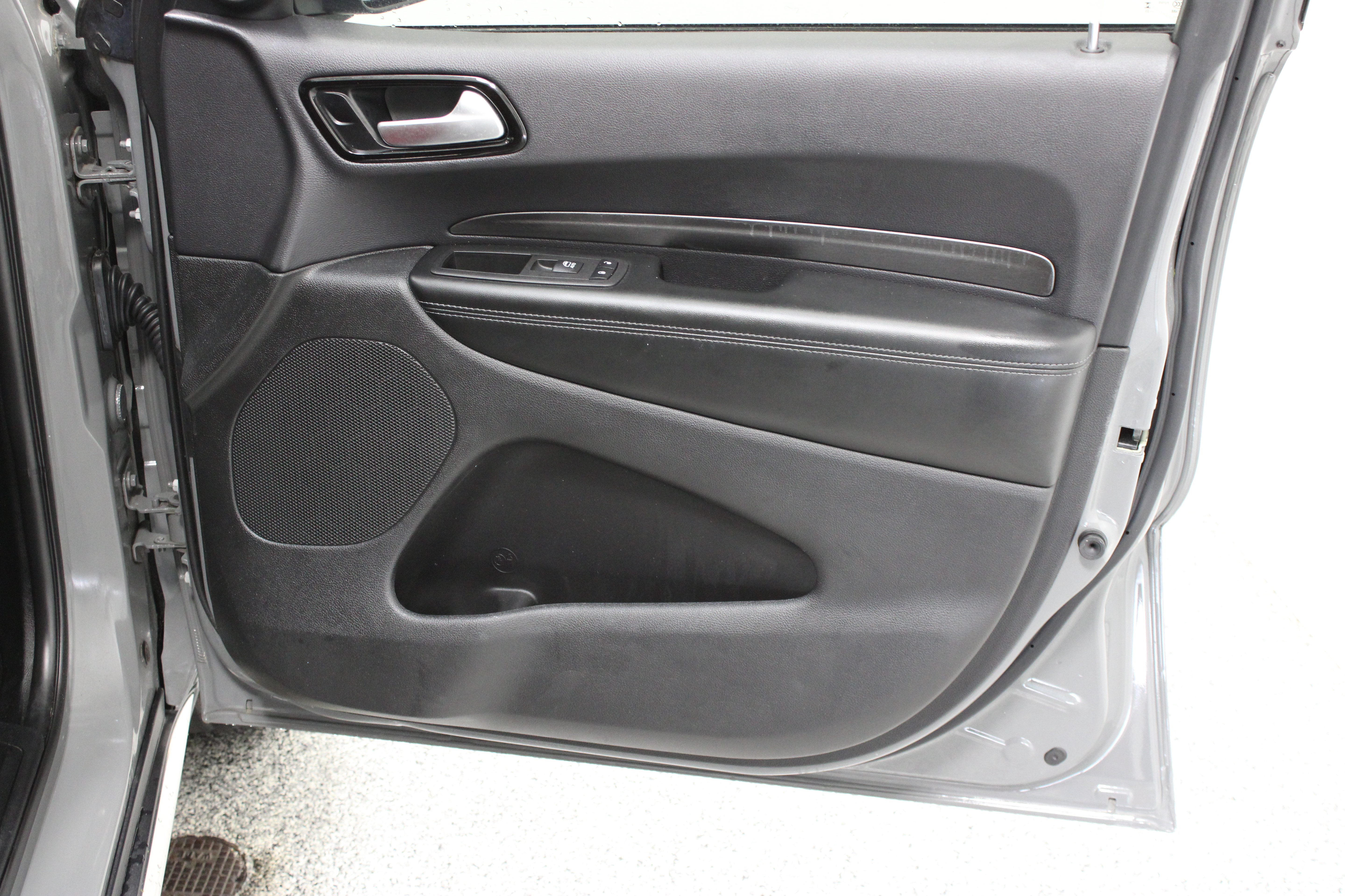 Used 2023 Dodge Durango SXT Launch Edition RWD image 36