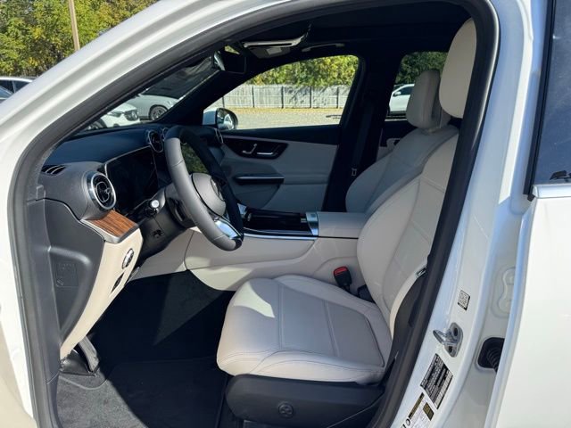 Used 2026 Mercedes-Benz GLC 300 4MATIC image 12