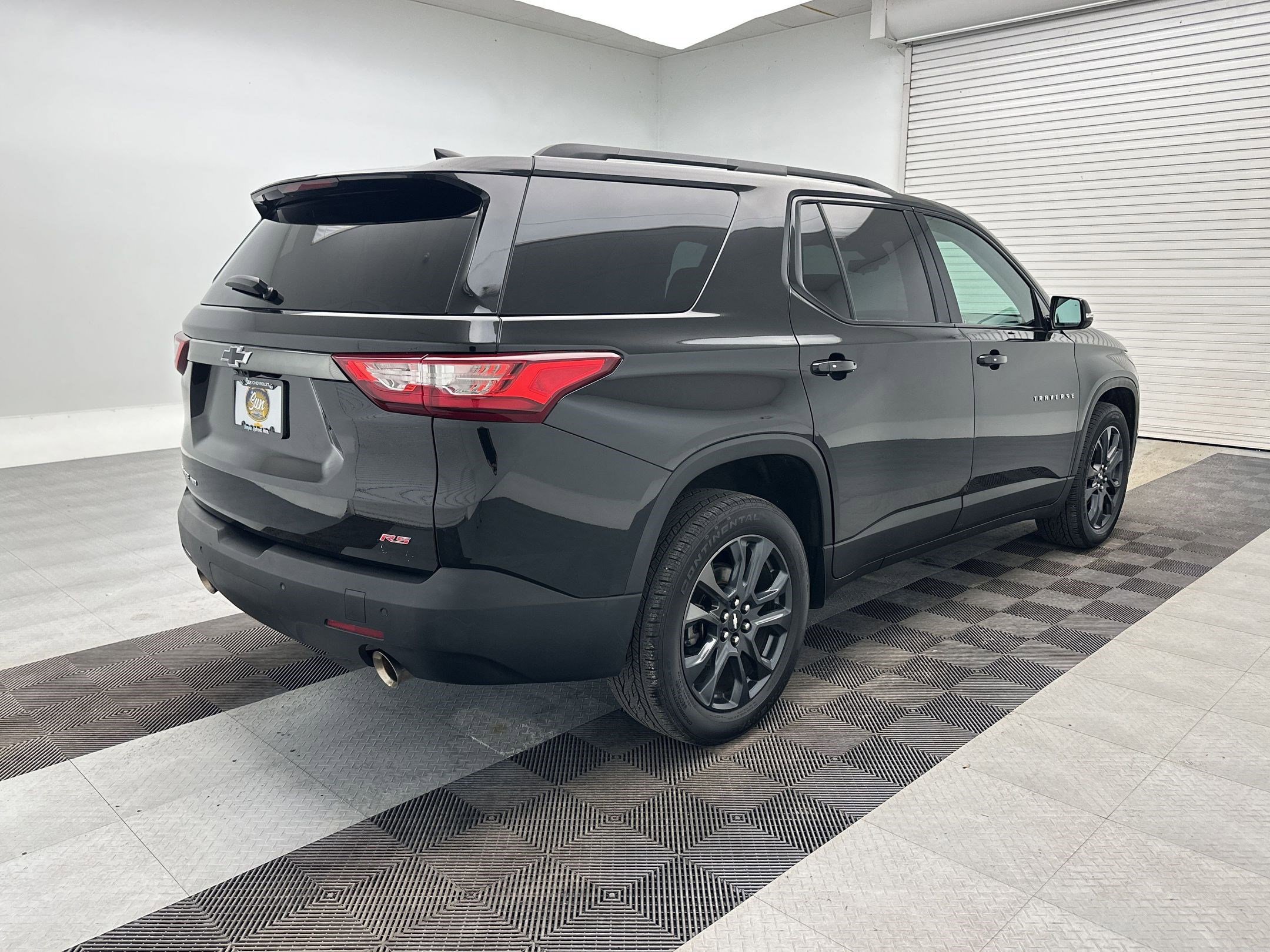 Used 2020 Chevrolet Traverse RS w/ LPO, Floor Liner Package image 9