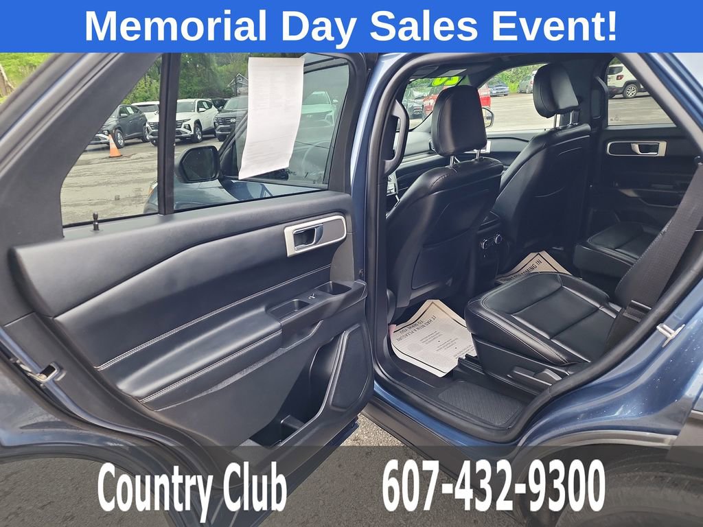 Used 2020 Ford Explorer XLT w/ Equipment Group 202A AWD/4WD image 22
