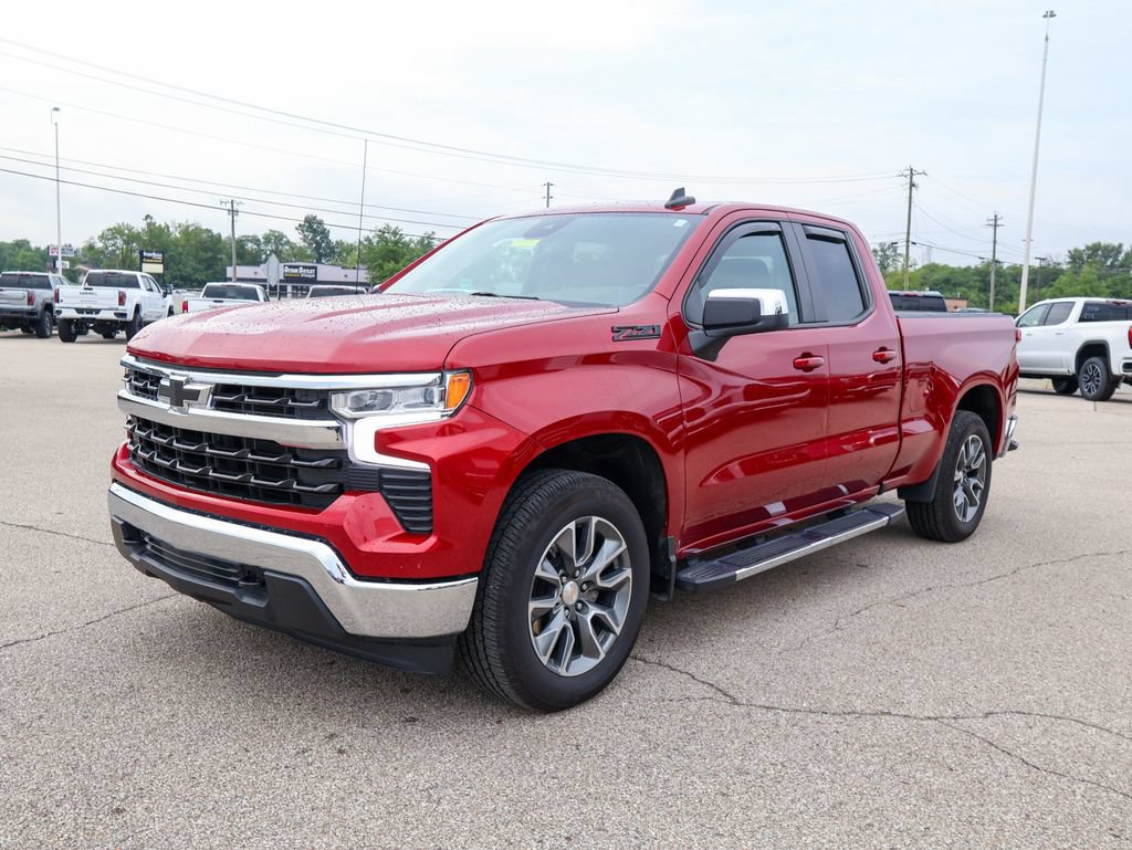 Used 2024 Chevrolet Silverado 1500 LT AWD/4WD image 23