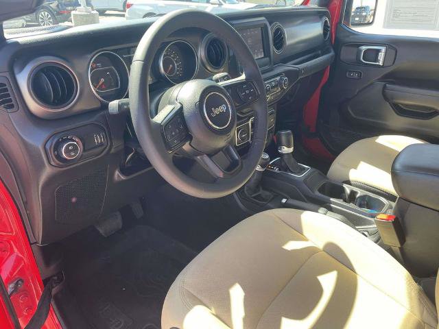 Used 2023 Jeep Gladiator Willys image 8