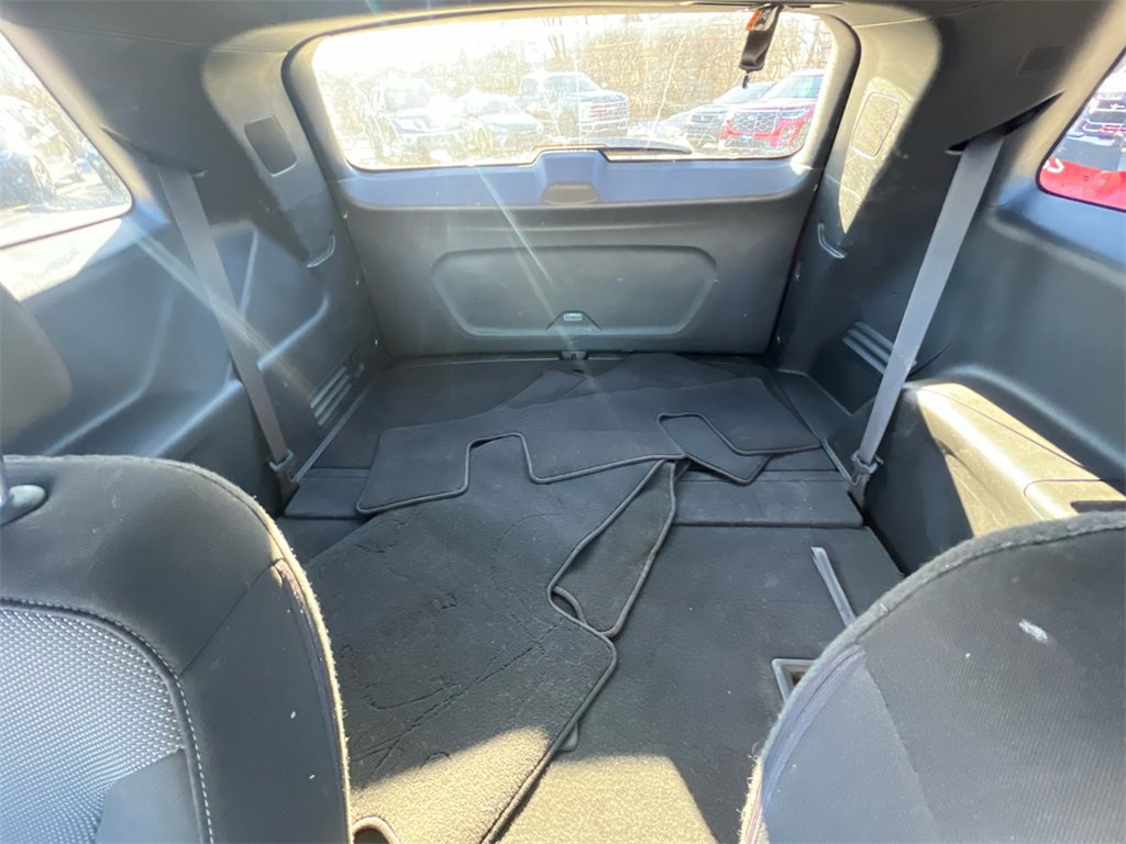 Used 2023 Chevrolet Traverse LT w/ Midnight/Sport Edition image 36