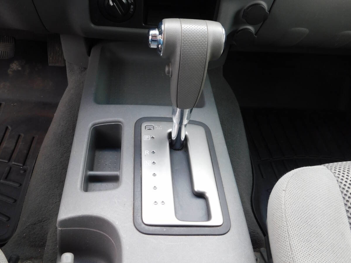 Used 2006 Nissan Frontier SE AWD/4WD image 15