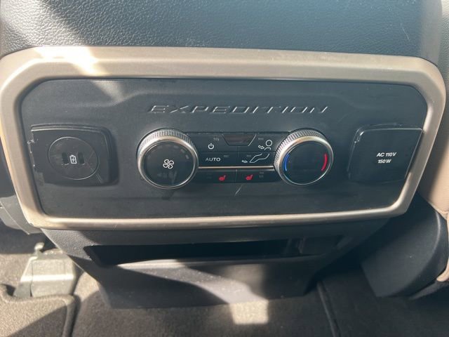 Used 2024 Ford Expedition Max Limited AWD/4WD image 24