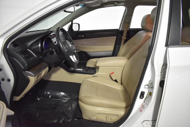 Used 2016 Subaru Outback 2.5i Limited AWD/4WD image 12