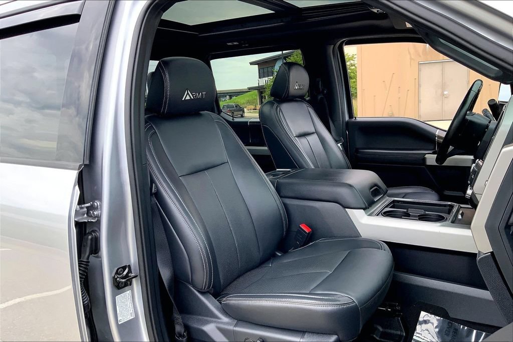 Used 2022 Ford F250 Lariat w/ Black Appearance Package AWD/4WD image 7
