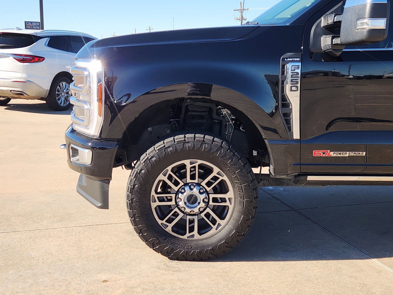 Used 2024 Ford F250 Limited w/ FX4 Off-Road Package image 9