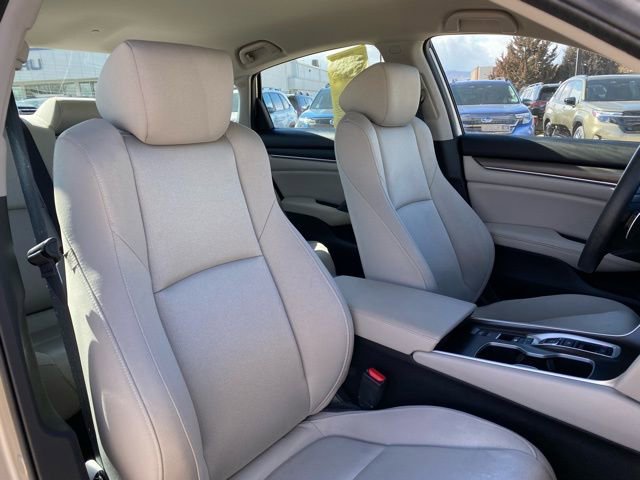 Used 2019 Honda Accord Hybrid image 9