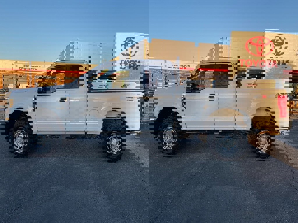 Used 2019 Ford F250 XL w/ Power Equipment Group image 8