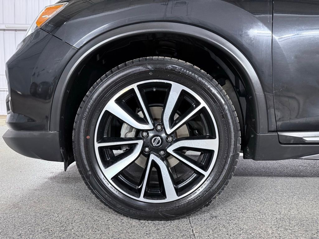 Used 2019 Nissan Rogue SL AWD/4WD image 12