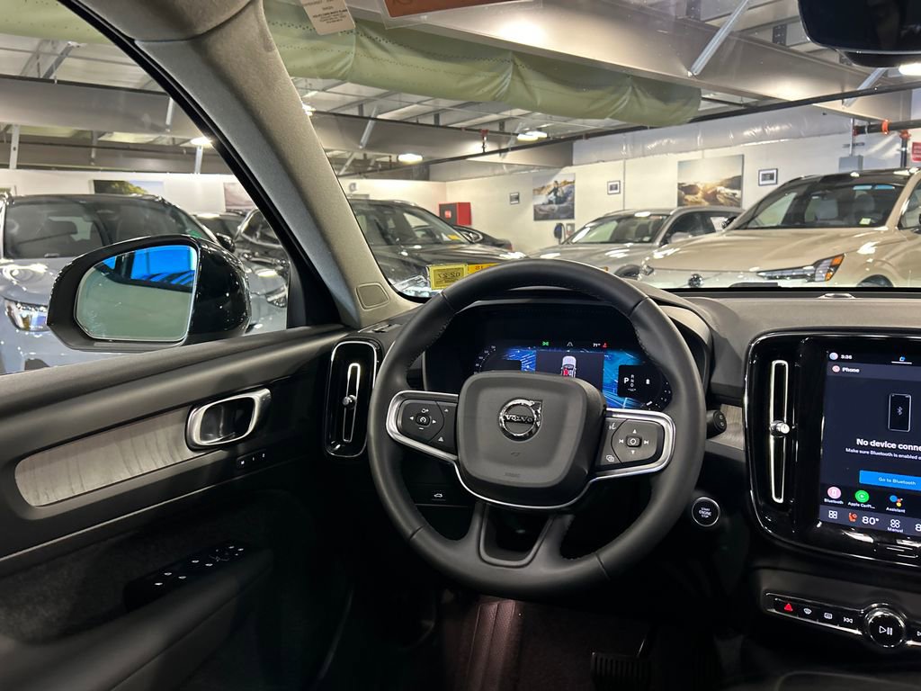 Certified 2023 Volvo XC40 B5 Plus w/ Driver Assist Package image 24